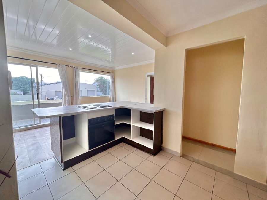To Let 2 Bedroom Property for Rent in Zeekoevlei Western Cape